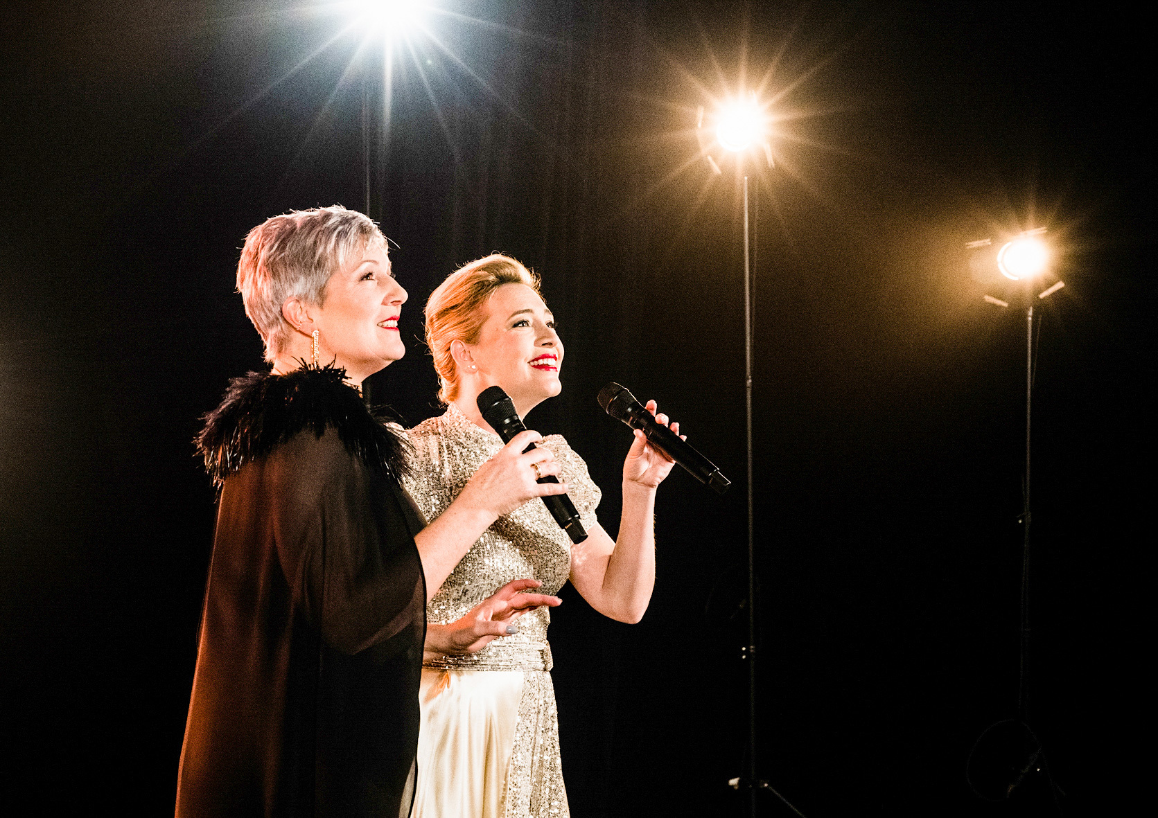 Das große Musical-TV-Konzert der Vereinigten Bühnen Wien - Carin Filipcic und Wietske van Tongeren - Credits: ORF / Vereinigten Bühnen Wien / Stefanie J Steindl