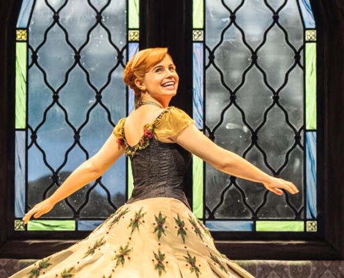 Disneys DIE EISKÖNIGIN - Kim Fölmli in der Rolle der Prinzessin Anna - Credits: Johan Persson - Stage Entertainment