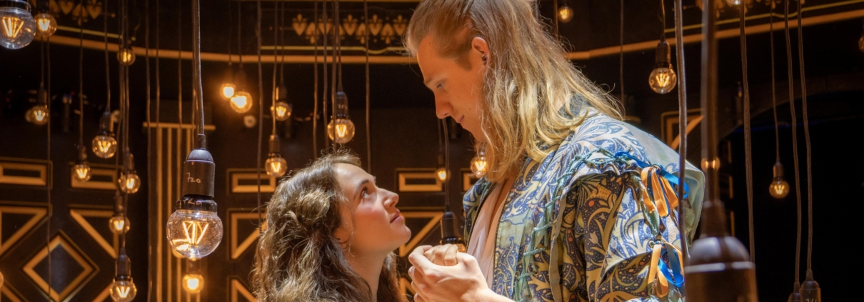 ROMEO UND JULIA - Credits: Joern Hartmann