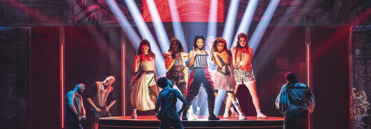 UND JULIA - Credits: Johan Persson - Stage Entertainment