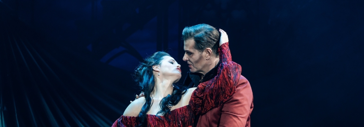 DRACULA - DAS MUSICAL - Credits: Nico Moser