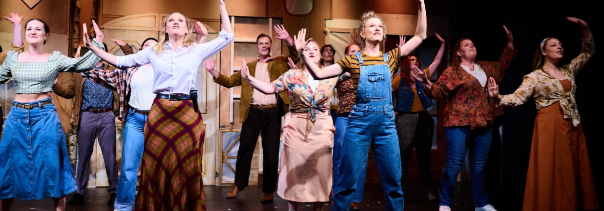COME FROM AWAY - Credits: Fenna Truschinksy und Simon Grotemeier